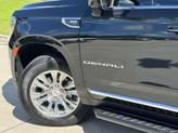 Thumbnail of 2024 Onyx Black GMC Yukon