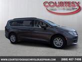 Photo of 2021 Granite Crystal Metallic Clearcoat Chrysler Voyager