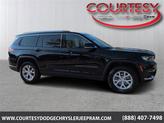 Photo of 2021 Diamond Black Crystal Pearlcoat Jeep Grand Cherokee L