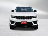Thumbnail of 2023 Bright White Clearcoat Jeep Grand Cherokee
