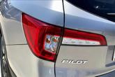 Thumbnail of 2019 Lunar Silver Metallic Honda Pilot