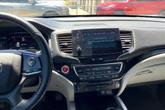 Thumbnail of 2019 Lunar Silver Metallic Honda Pilot