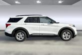 Thumbnail of 2020 Oxford White Ford Explorer