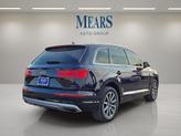 Thumbnail of 2019 Orca Black Metallic Audi Q7