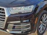 Thumbnail of 2019 Orca Black Metallic Audi Q7