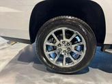 Thumbnail of 2017 White Frost Tricoat GMC Yukon