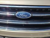 Thumbnail of 2017 White Gold Metallic Ford Escape