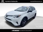Photo of 2017 Super White Toyota RAV4