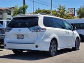 Thumbnail of 2020 Super White Toyota Sienna
