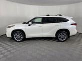 Thumbnail of 2020 Blizzard Pearl Toyota Highlander