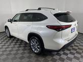 Thumbnail of 2020 Blizzard Pearl Toyota Highlander