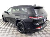 Thumbnail of 2024 Diamond Black Crystal Pearlcoat Jeep Grand Cherokee L