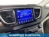 Thumbnail of 2017 Bright White Clearcoat Chrysler Pacifica