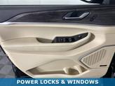 Thumbnail of 2022 Diamond Black Crystal Pearlcoat Jeep Grand Cherokee