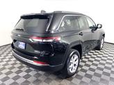 Thumbnail of 2022 Diamond Black Crystal Pearlcoat Jeep Grand Cherokee