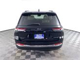 Thumbnail of 2022 Diamond Black Crystal Pearlcoat Jeep Grand Cherokee