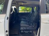 Thumbnail of 2025 Platinum White Pearl Honda Odyssey