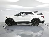 Thumbnail of 2022 White Metallic Ford Explorer