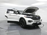 Thumbnail of 2022 White Metallic Ford Explorer