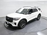Thumbnail of 2025 White Metallic Ford Explorer