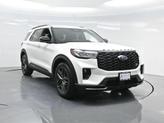 Thumbnail of 2025 White Metallic Ford Explorer