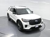 Thumbnail of 2025 White Metallic Ford Explorer