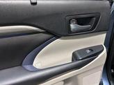 Thumbnail of 2017 Celestial Silver Metallic Toyota Highlander