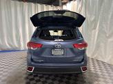 Thumbnail of 2017 Celestial Silver Metallic Toyota Highlander