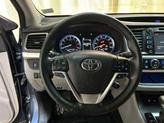 Thumbnail of 2017 Celestial Silver Metallic Toyota Highlander