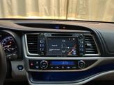Thumbnail of 2017 Celestial Silver Metallic Toyota Highlander