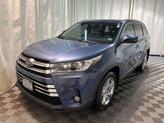 Thumbnail of 2017 Celestial Silver Metallic Toyota Highlander