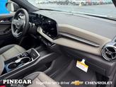 Thumbnail of 2026 Mosaic Black Metallic Chevrolet Equinox
