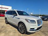 Thumbnail of 2019 White Platinum Metallic Tri-Coat Lincoln Navigator