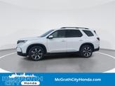 Thumbnail of 2025 Platinum White Pearl Honda Pilot