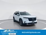 Thumbnail of 2025 Platinum White Pearl Honda Pilot