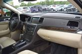Thumbnail of 2013 White Platinum Metallic Tri-Coat Lincoln MKS