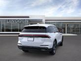 Thumbnail of 2025 White Platinum Clearcoat Metallic Lincoln Nautilus