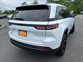 Thumbnail of 2022 Bright White Clearcoat Jeep Grand Cherokee