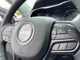Thumbnail of 2021 Bright White Clearcoat Jeep Cherokee