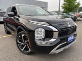 Thumbnail of 2022 Labrador Black Pearl Mitsubishi Outlander