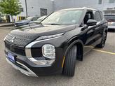 Thumbnail of 2022 Labrador Black Pearl Mitsubishi Outlander