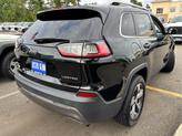 Thumbnail of 2019 Diamond Black Crystal Pearlcoat Jeep Cherokee