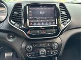 Thumbnail of 2019 Diamond Black Crystal Pearlcoat Jeep Cherokee