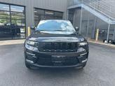 Thumbnail of 2025 Diamond Black Crystal Pearlcoat Jeep Grand Cherokee
