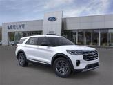 Photo of 2025 White Ford Explorer