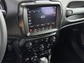 Thumbnail of 2022 Alpine White Clearcoat Jeep Renegade
