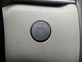 Thumbnail of 2022 Glacial White Pearl Kia Sorento