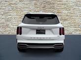 Thumbnail of 2022 Glacial White Pearl Kia Sorento