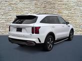 Thumbnail of 2022 Glacial White Pearl Kia Sorento