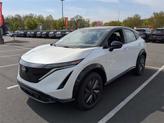 Thumbnail of 2024 Everest White Pearl Tricoat/Black Diamond Pearl Nissan ARIYA